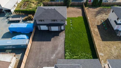 EXTERIOR-274-Elevation-22466-72-Avenue-Langley2