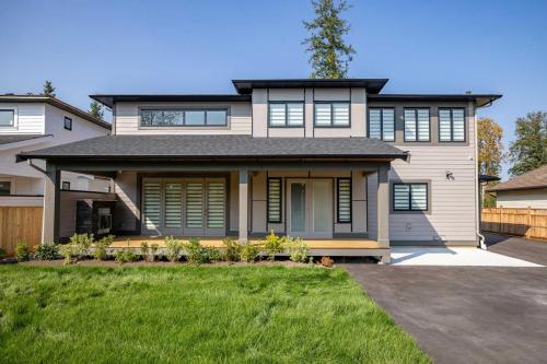 EXTERIOR-274-Elevation-22466-72-Avenue-Langley25