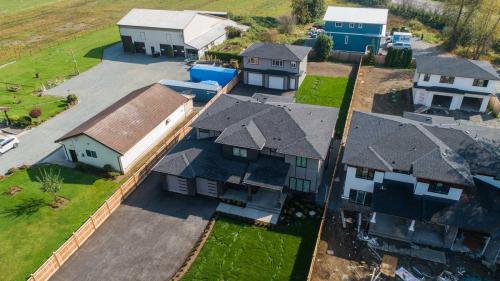 EXTERIOR-274-Elevation-22466-72-Avenue-Langley4