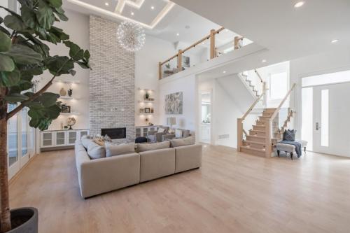 254 Elevation Real Estate 3885 240 Street Langley43